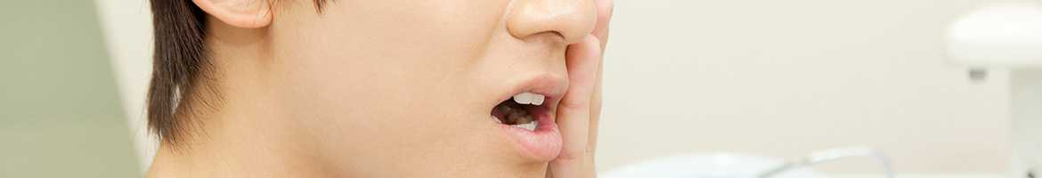 歯を失うリスクもある「歯周病」は専門医のもとでしっかり治療